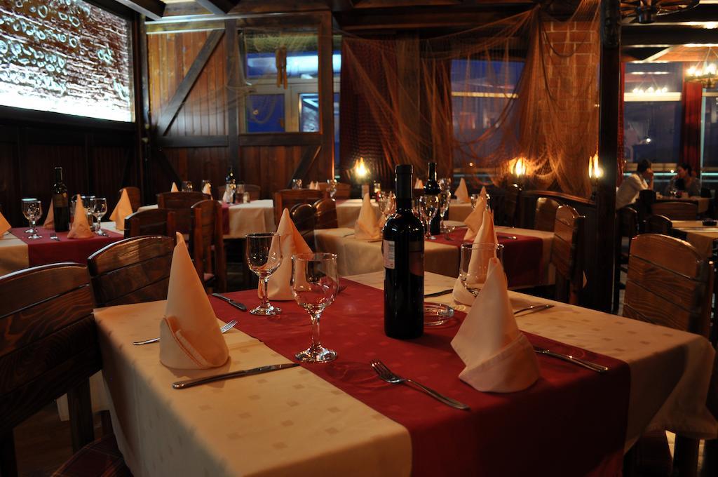 Hotel Fortuna Баня Лука Екстериор снимка